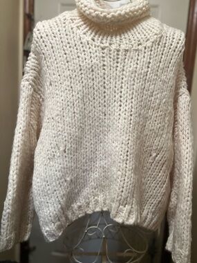 Anthropologie Cream Chunky Knit Turtleneck Sweater Size L , NWT